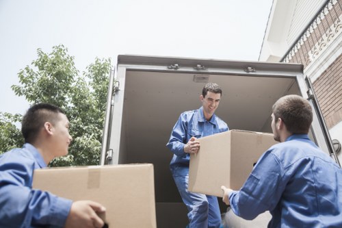 Local Catford packing service handling household items efficiently